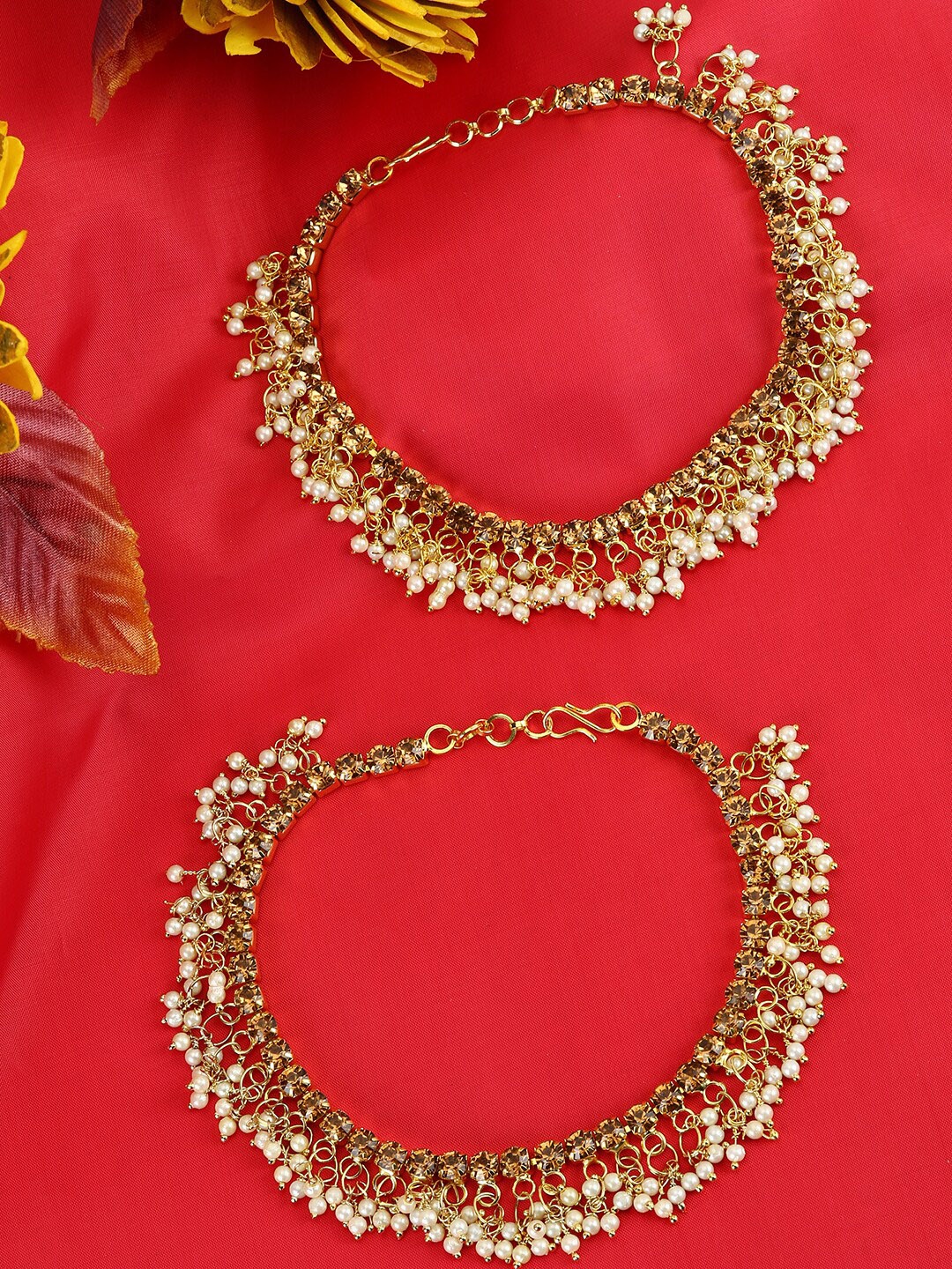 

ANIKAS CREATION Set Of 2 Gold-Plated Beige & Off-White Kundan-Studded Beaded Vilandi Anklets