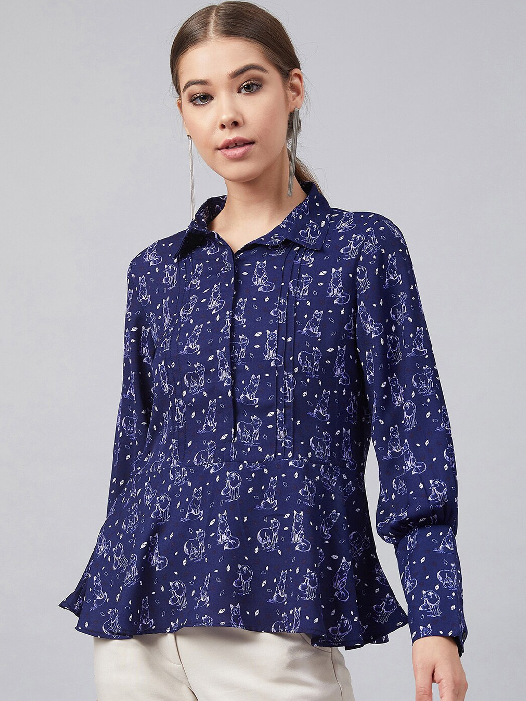 

RARE Women Navy Blue Printed Shirt Style Top