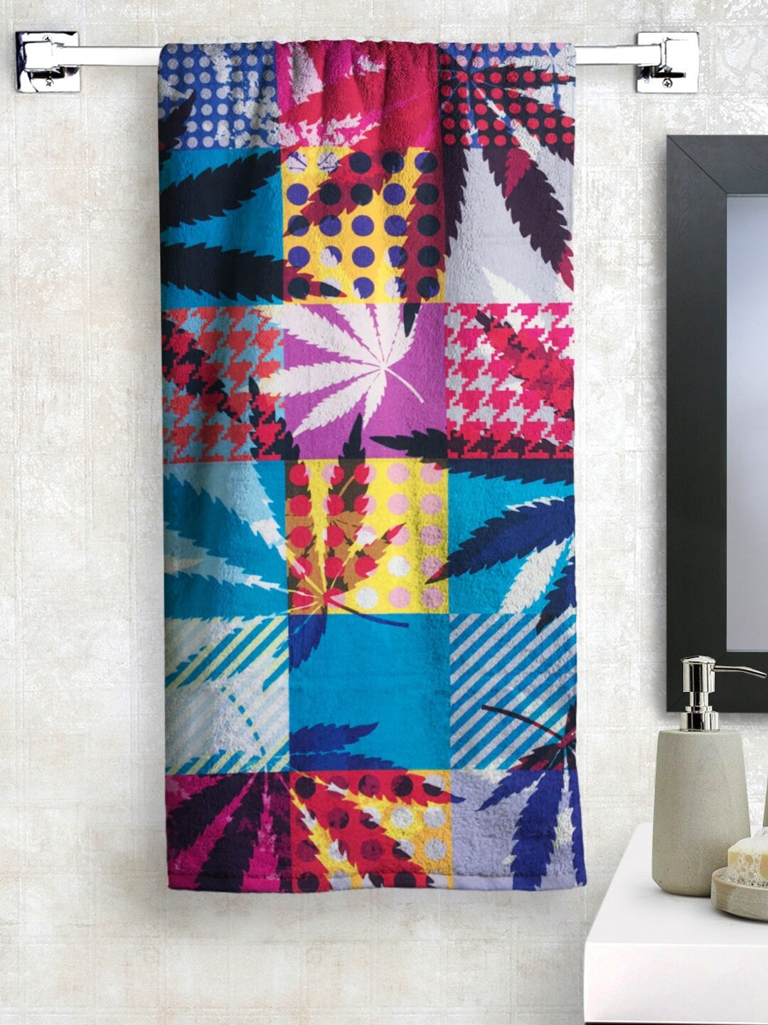 

Athom Trendz Unisex Blue & Red Printed 300 GSM Bath Towel