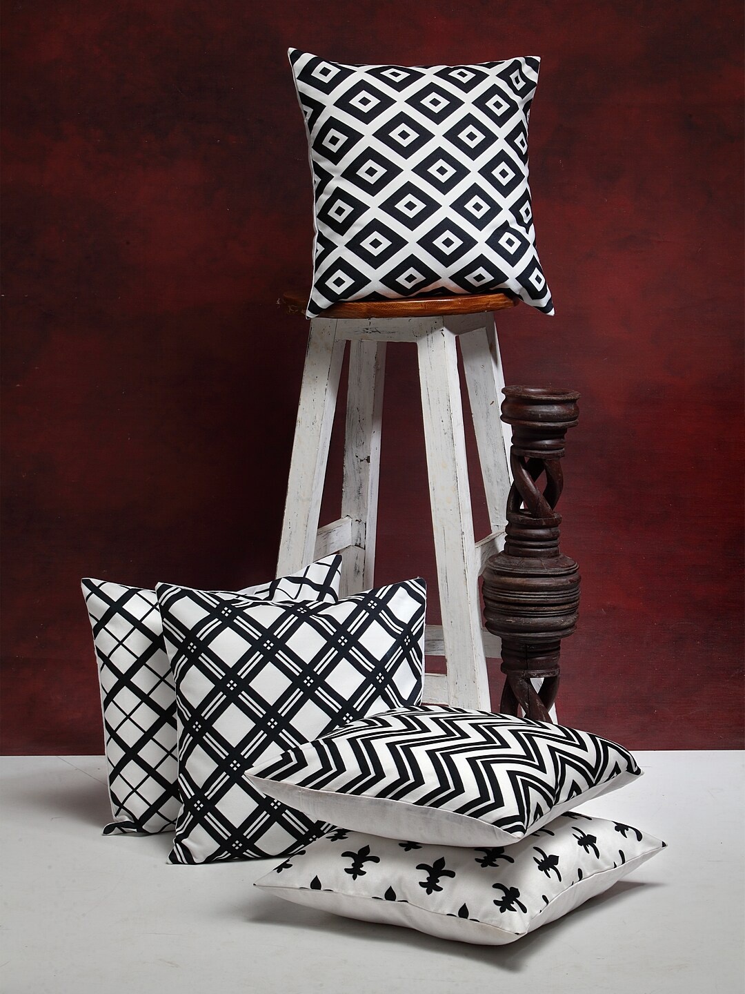 

Alina decor Set of 5 Black & White Geometric Square Cushion Covers