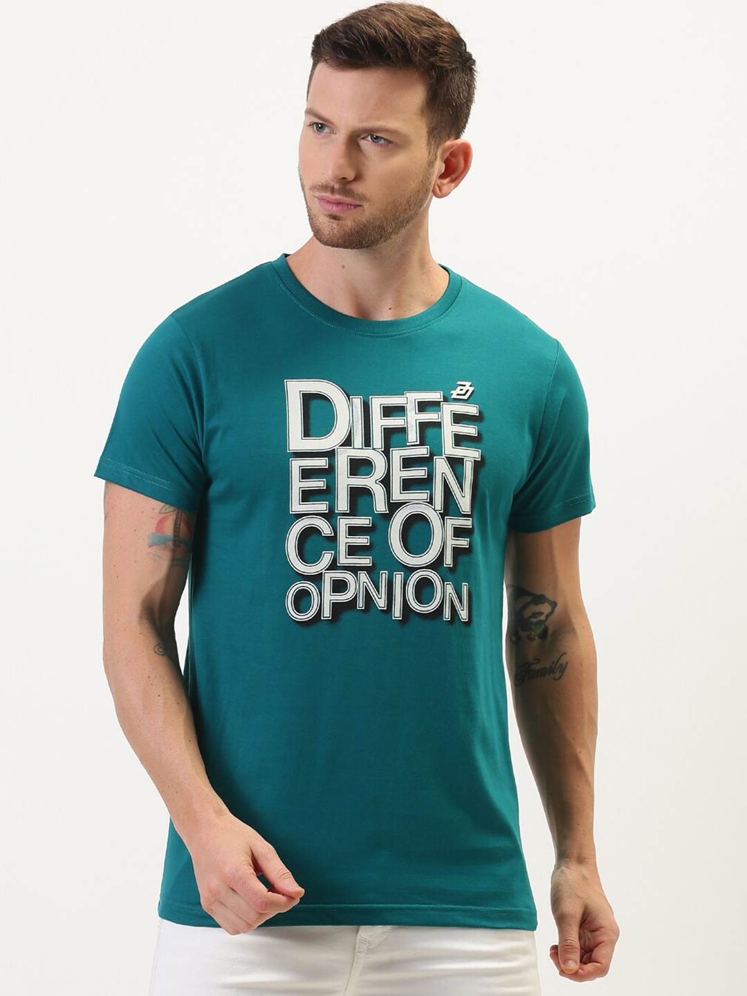 

Difference of Opinion Men Green Printed Round Neck T-shirt