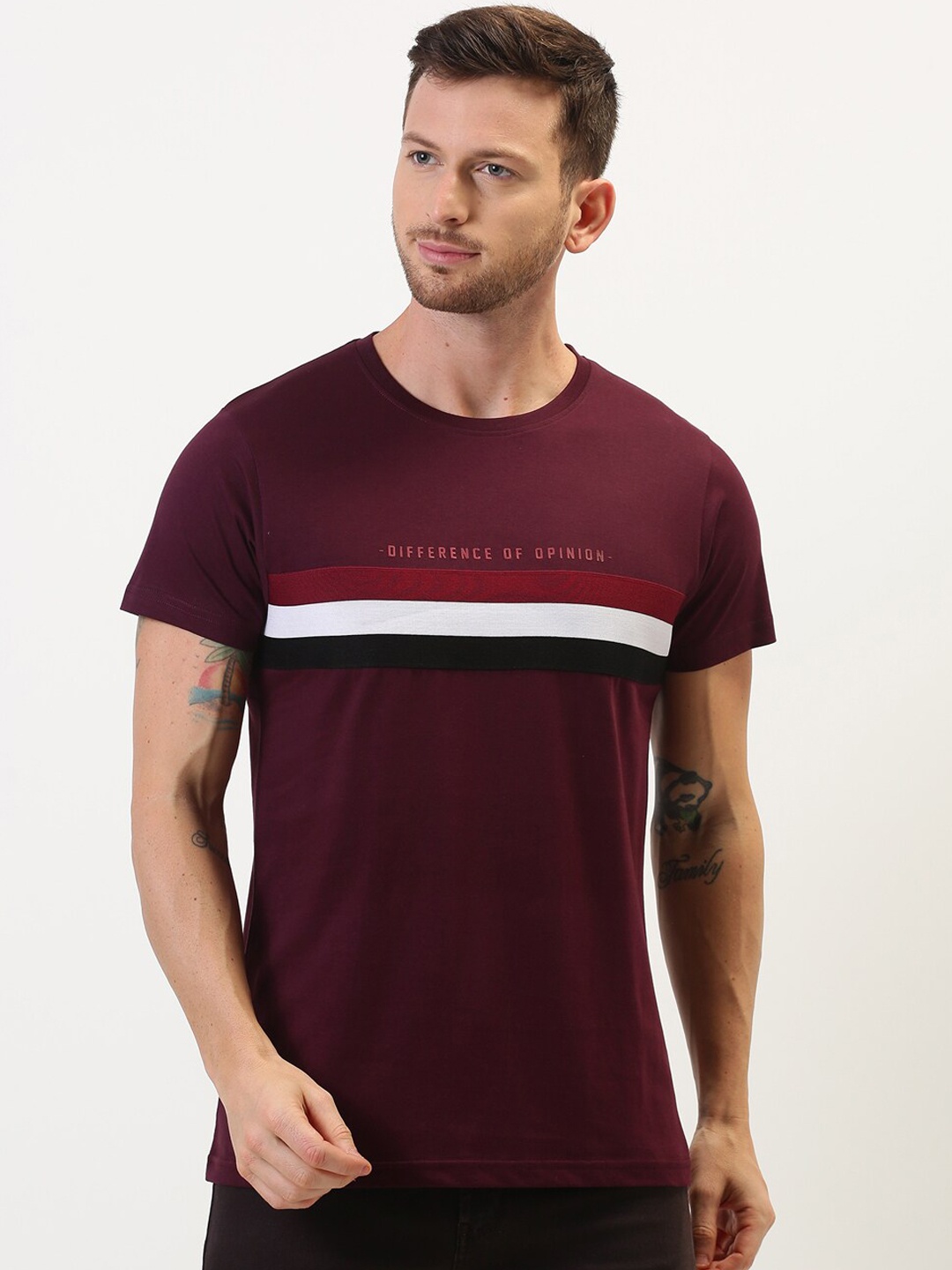 

Difference of Opinion Men Maroon Striped Round Neck T-shirt