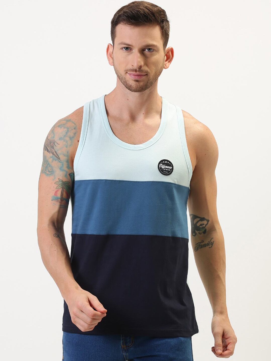 

Difference of Opinion Men Blue Colourblocked Round Neck T-shirt