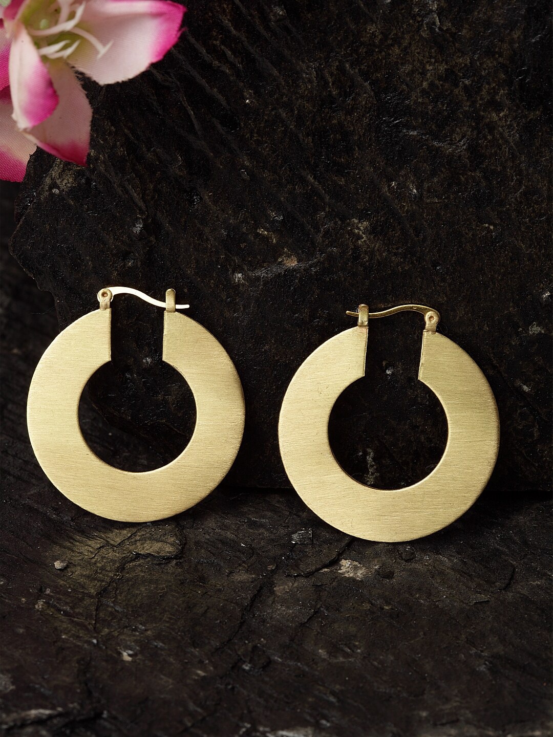 

Madame Gold Circular Hoop Earrings