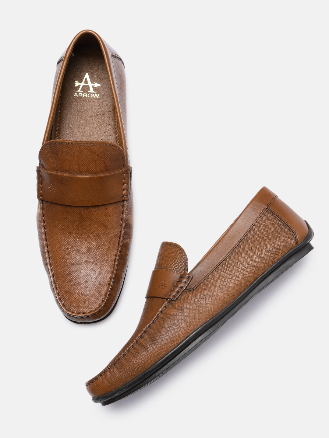 

Arrow Men Tan Brown Textured Leather Lenox Loafers