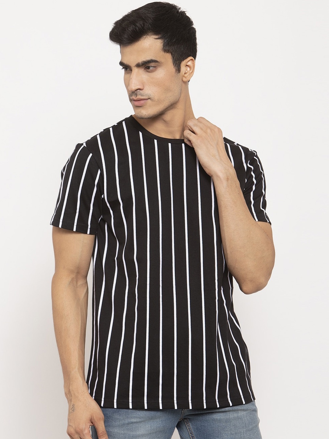 

DOOR74 Men Black & White Striped Round Neck T-shirt