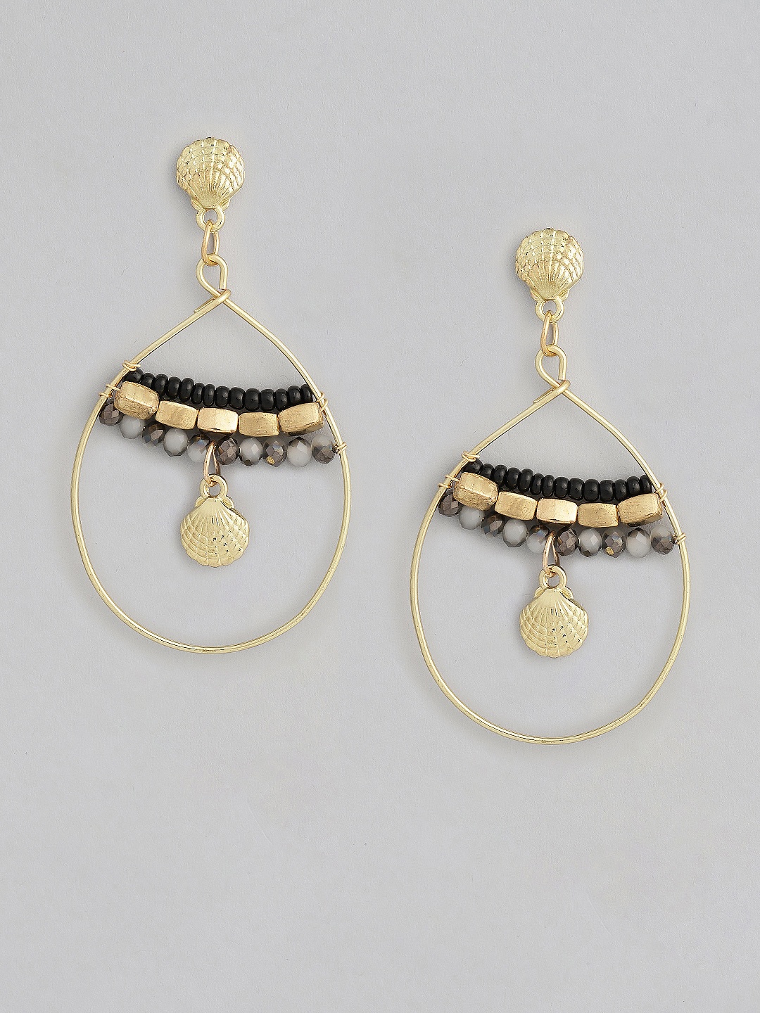 

justpeachy Gold-Plated & Black Teardrop Shaped Drop Earrings