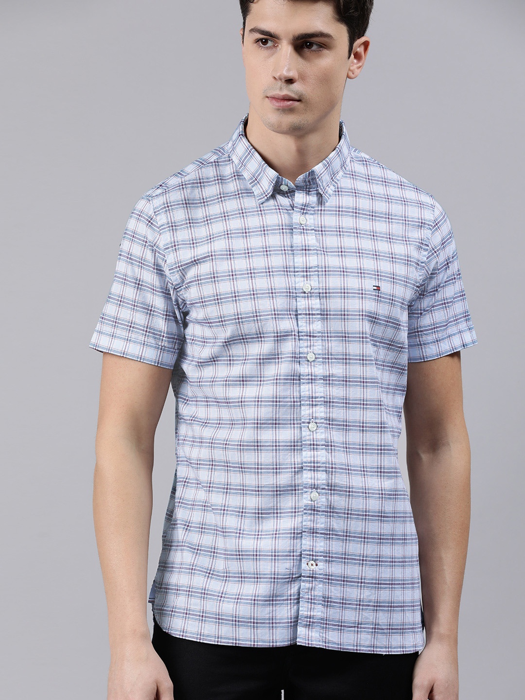 

Tommy Hilfiger Men Blue & Red Slim Fit Checked Casual Shirt