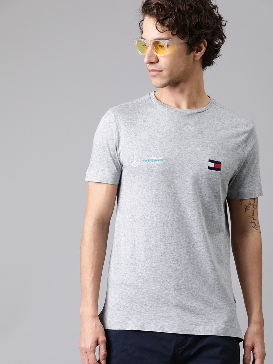 

Tommy Hilfiger Men Grey Melange Solid Round Neck Pure Cotton T-shirt