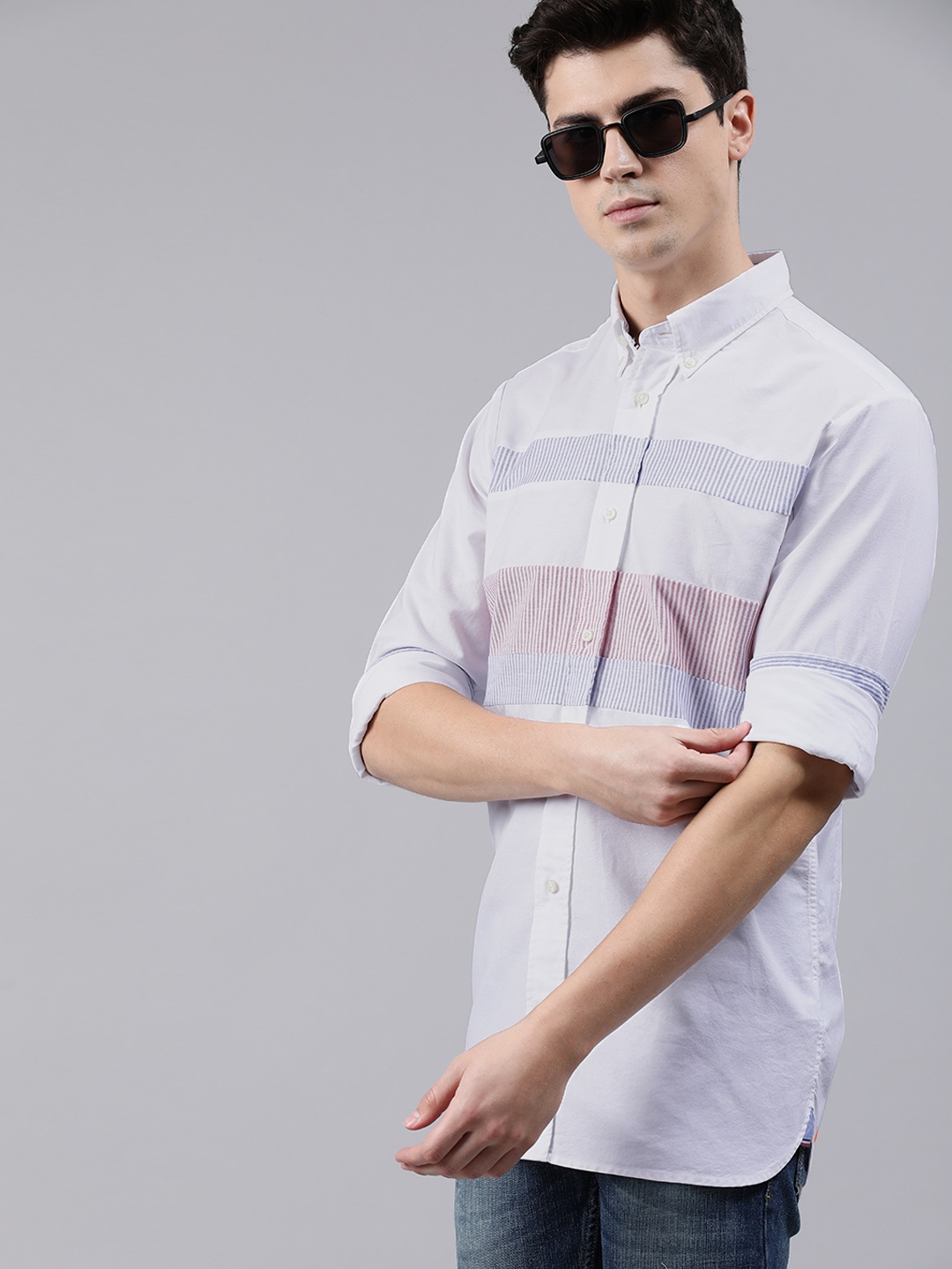 

Tommy Hilfiger Men White & Blue Slim Fit Striped Casual Shirt