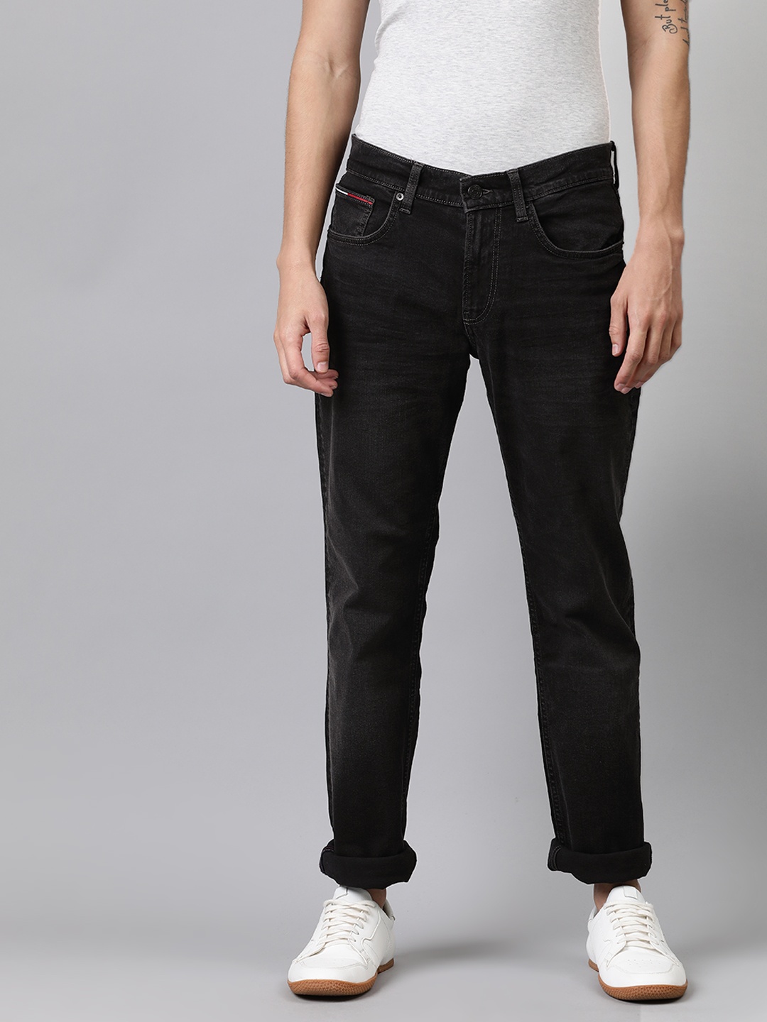

Tommy Hilfiger Men Black Straight Fit Mid-Rise Clean Look Stretchable Jeans