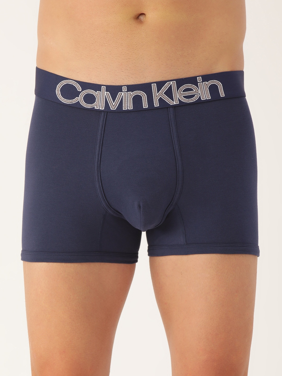 

Calvin Klein Underwear Men Navy Blue Solid Trunks NB24577Z6-7Z6