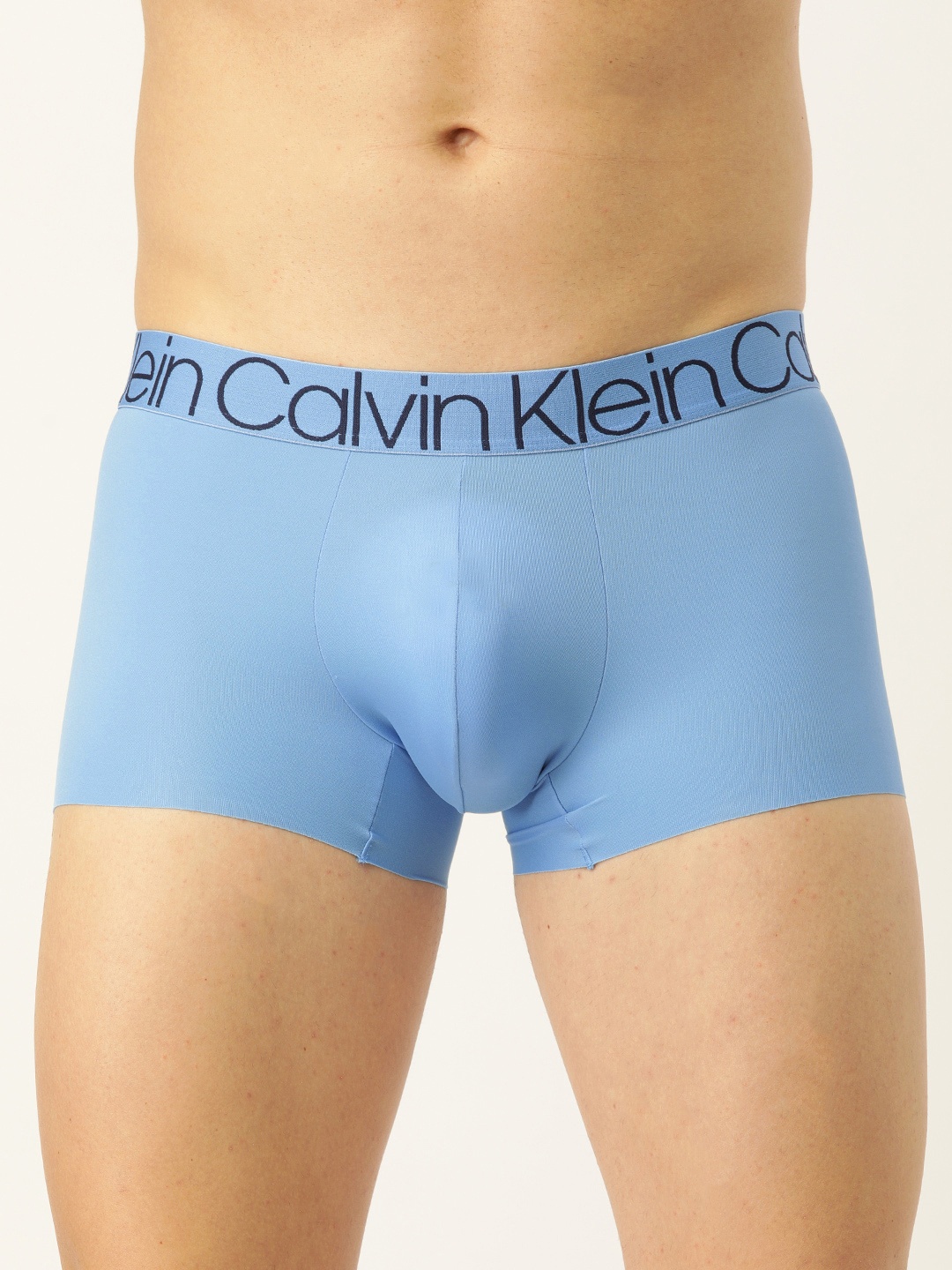 

Calvin Klein Underwear Men Blue Solid Trunk NB19068Z4