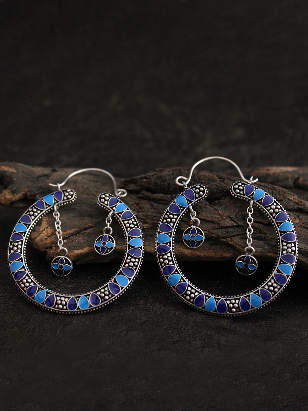 

justpeachy Silver-Plated, Blue & Black Enamelled Circular Drop Earrings