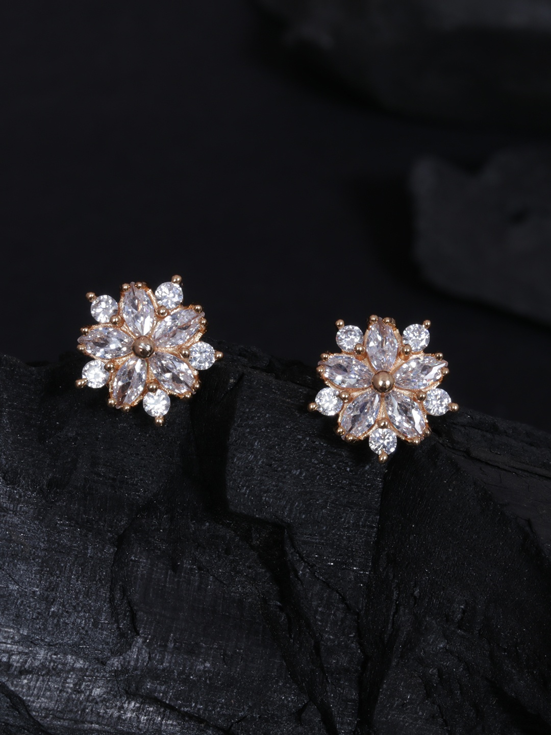 

justpeachy Gold-Plated Floral Studs