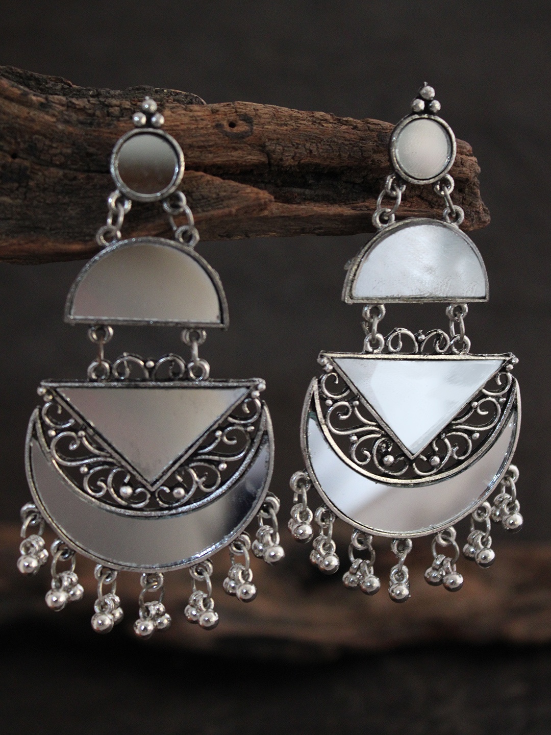 

justpeachy Silver-Toned & White Silver Plated Contemporary Drop Earrings