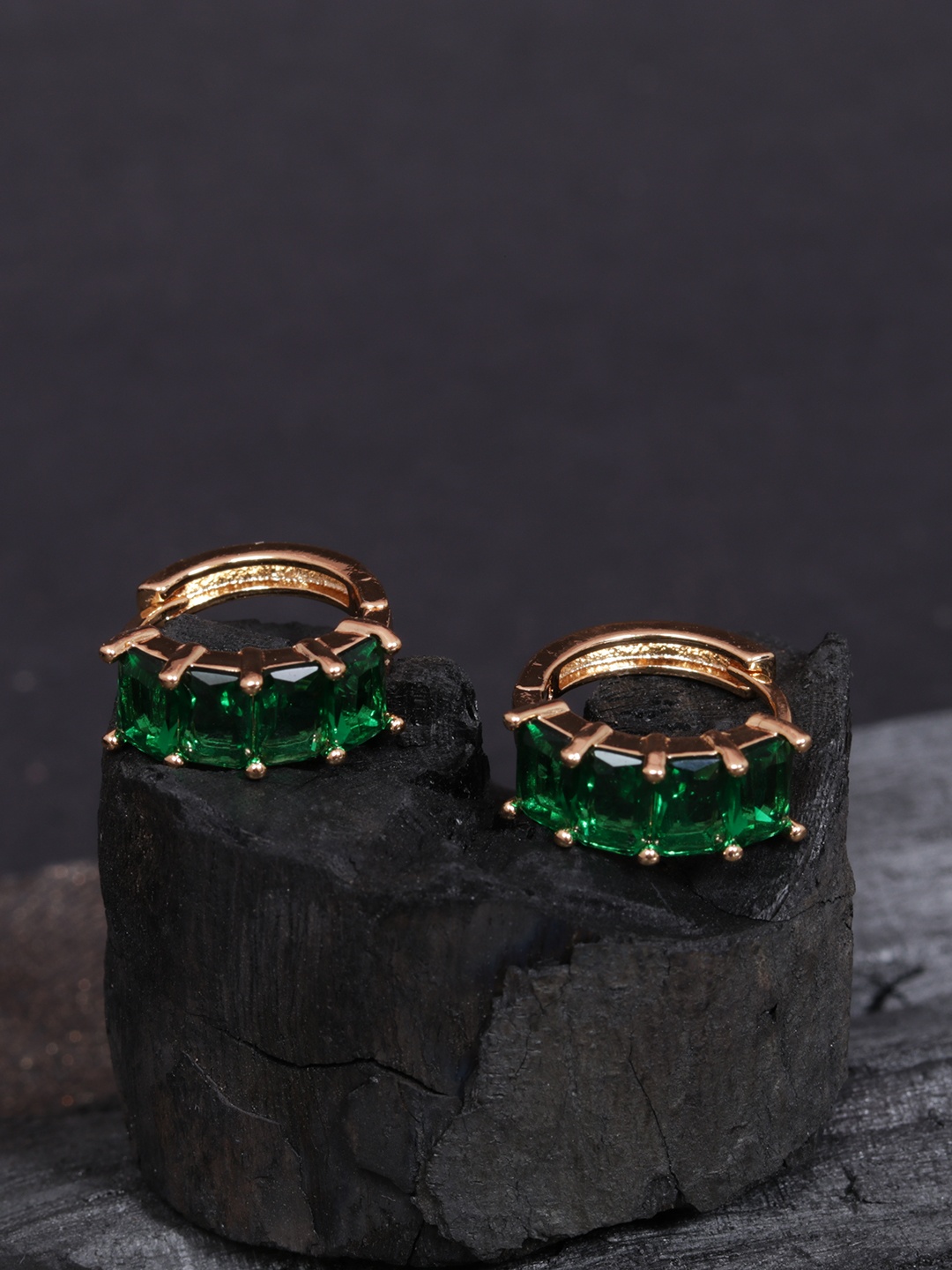 

justpeachy Green & Gold-Plated Circular Mini Hoop Earrings