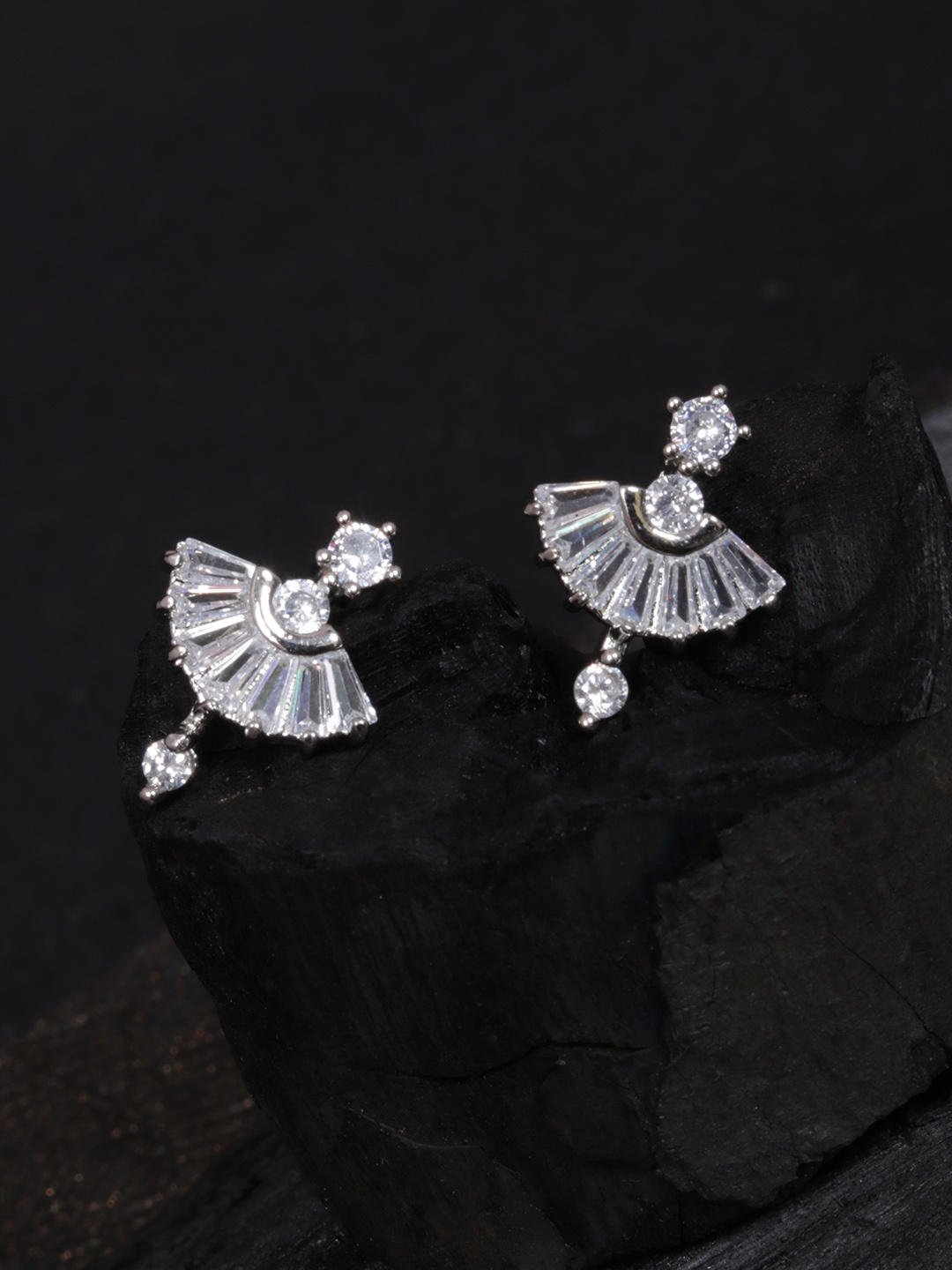 

justpeachy Silver-Plated CZ Studded Quirky Studs