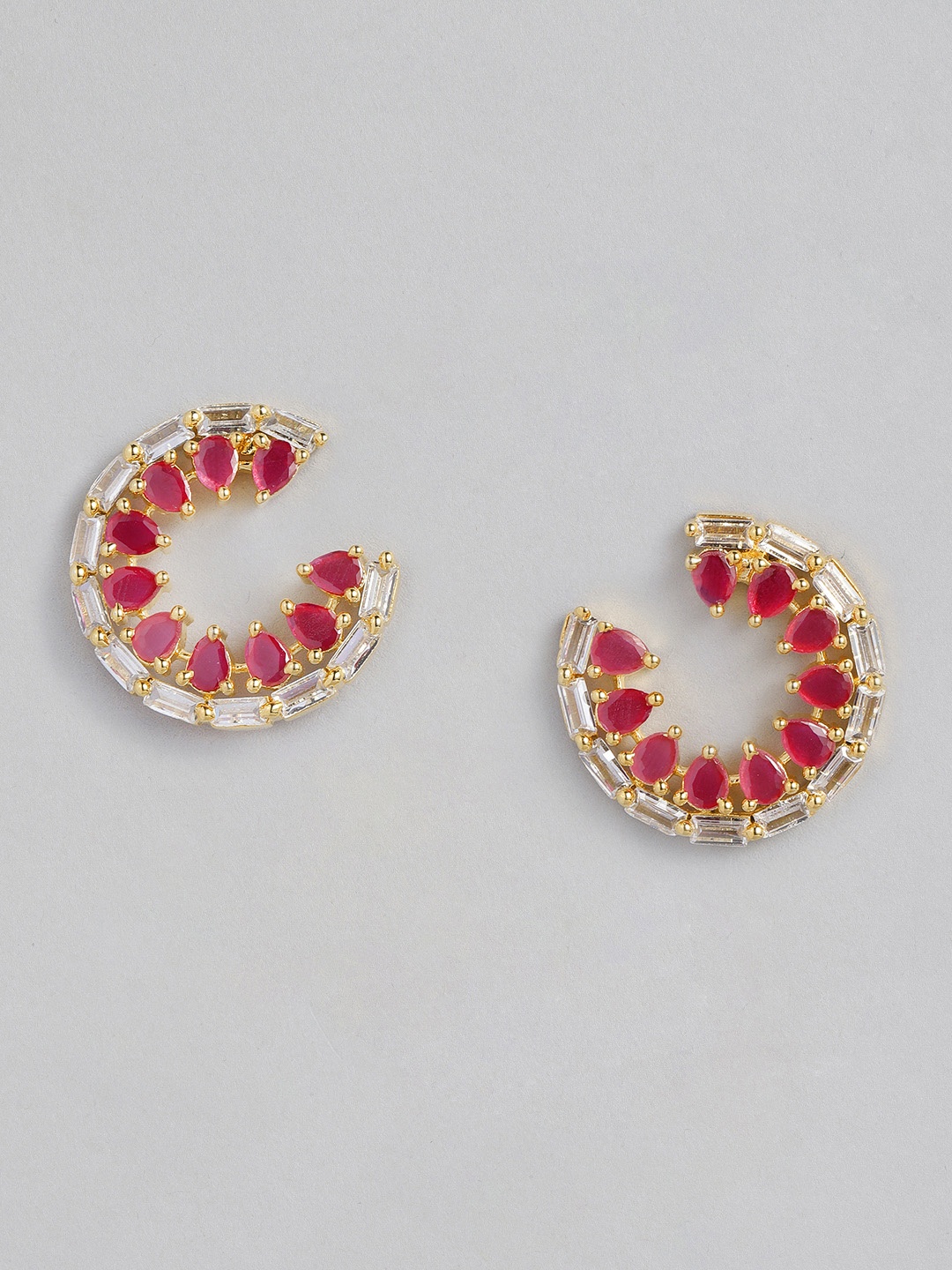 

justpeachy Red & Gold-Toned Gold Plated Contemporary Ear Cuff