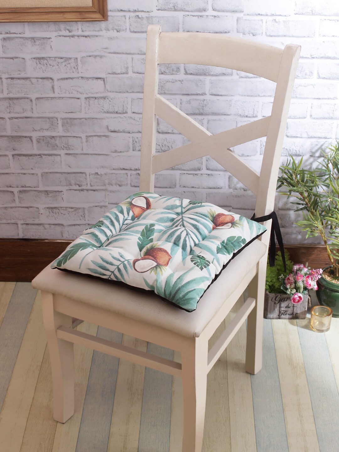 

ROMEE White & Green Set Of 2 Printed General Support Chair Pads