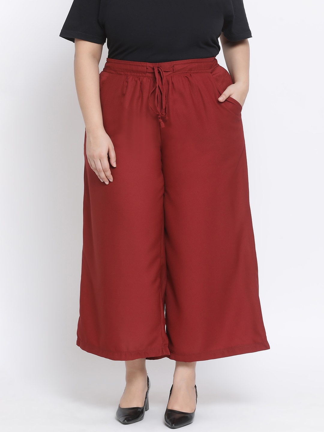 

Oxolloxo Women Maroon Relaxed Regular Fit Solid Parallel Trousers