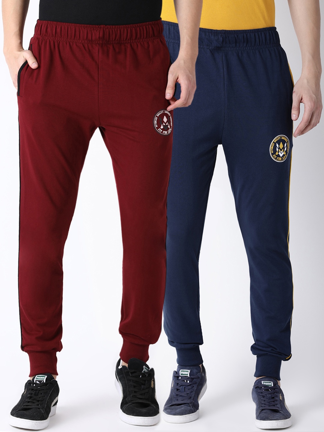 

ACTIMAXX Men Pack Of 2 Solid Slim-Fit Joggers, Maroon