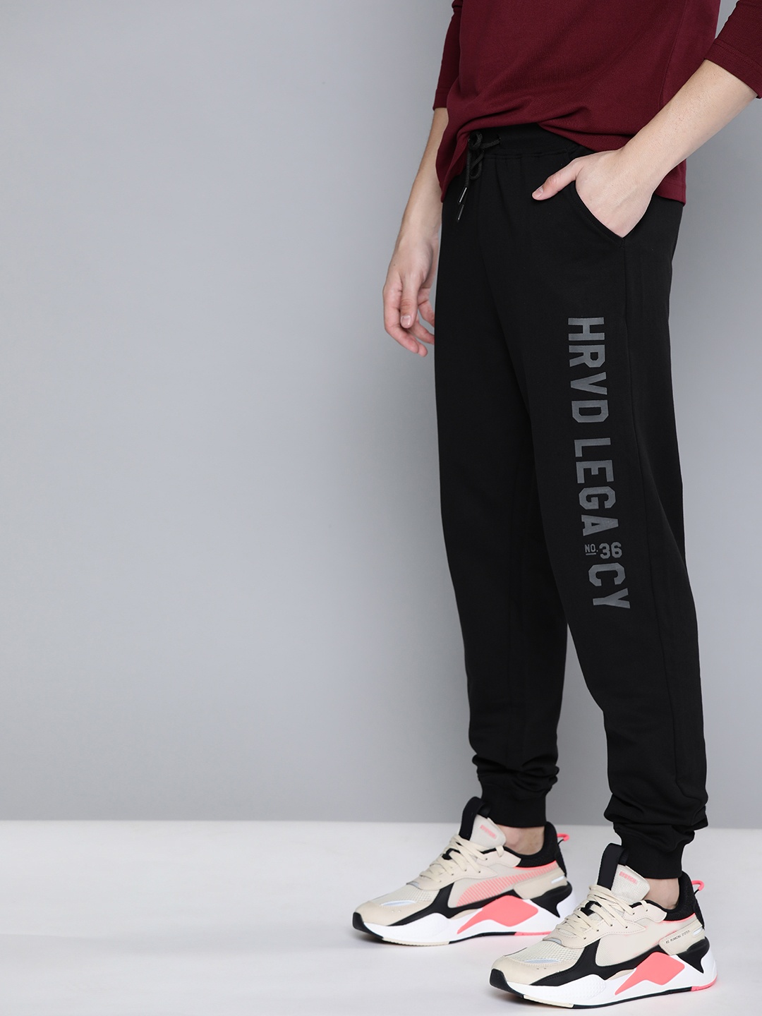 

Harvard Men Black Solid Joggers