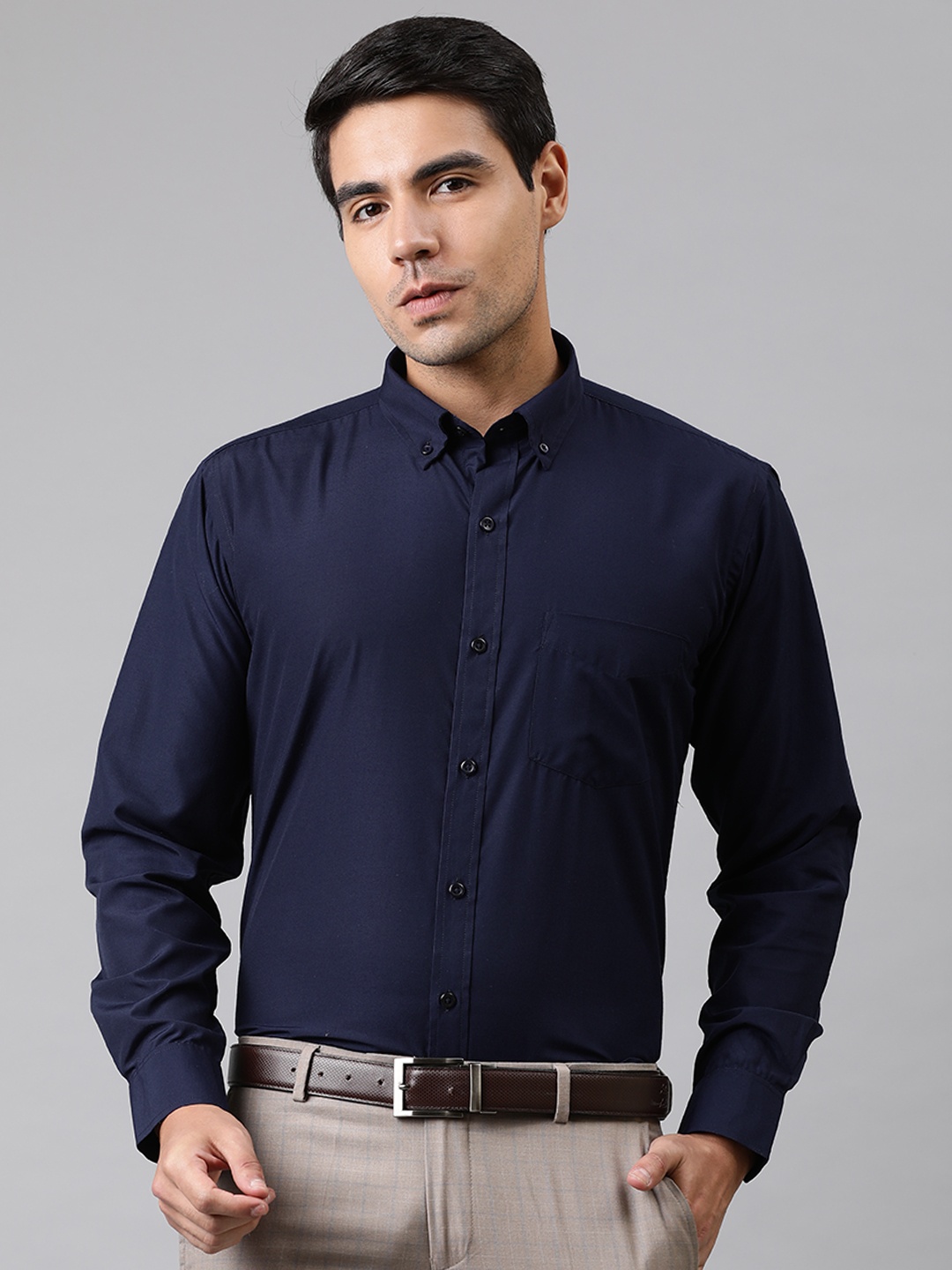 

English Navy Men Navy Blue Slim Fit Easy Iron Solid Formal Shirt