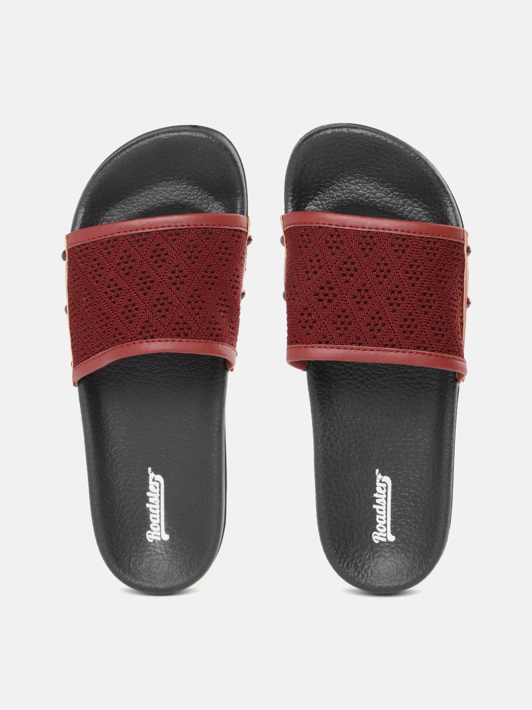 

Roadster Women Maroon Self-Design Sliders
