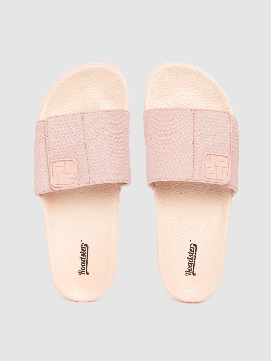 

Roadster Women Peach-Coloured Self Design Sliders