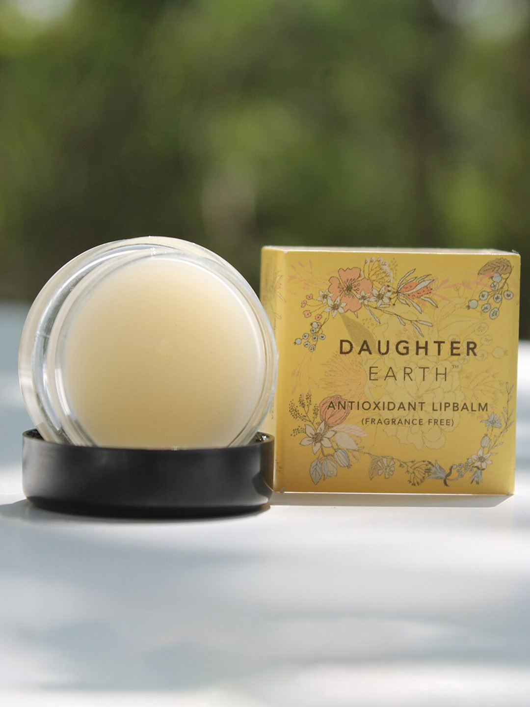 

Daughter Earth 100% Vegan Antioxidant Lipbalm 6g, Off white