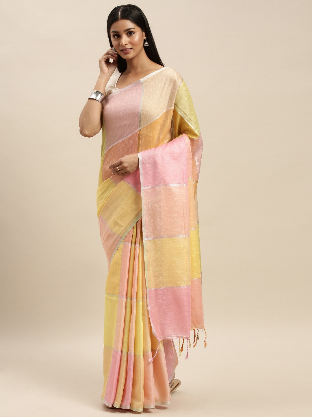 

VASTRANAND Pink & Peach-Coloured Linen Blend Checked Banarasi Saree