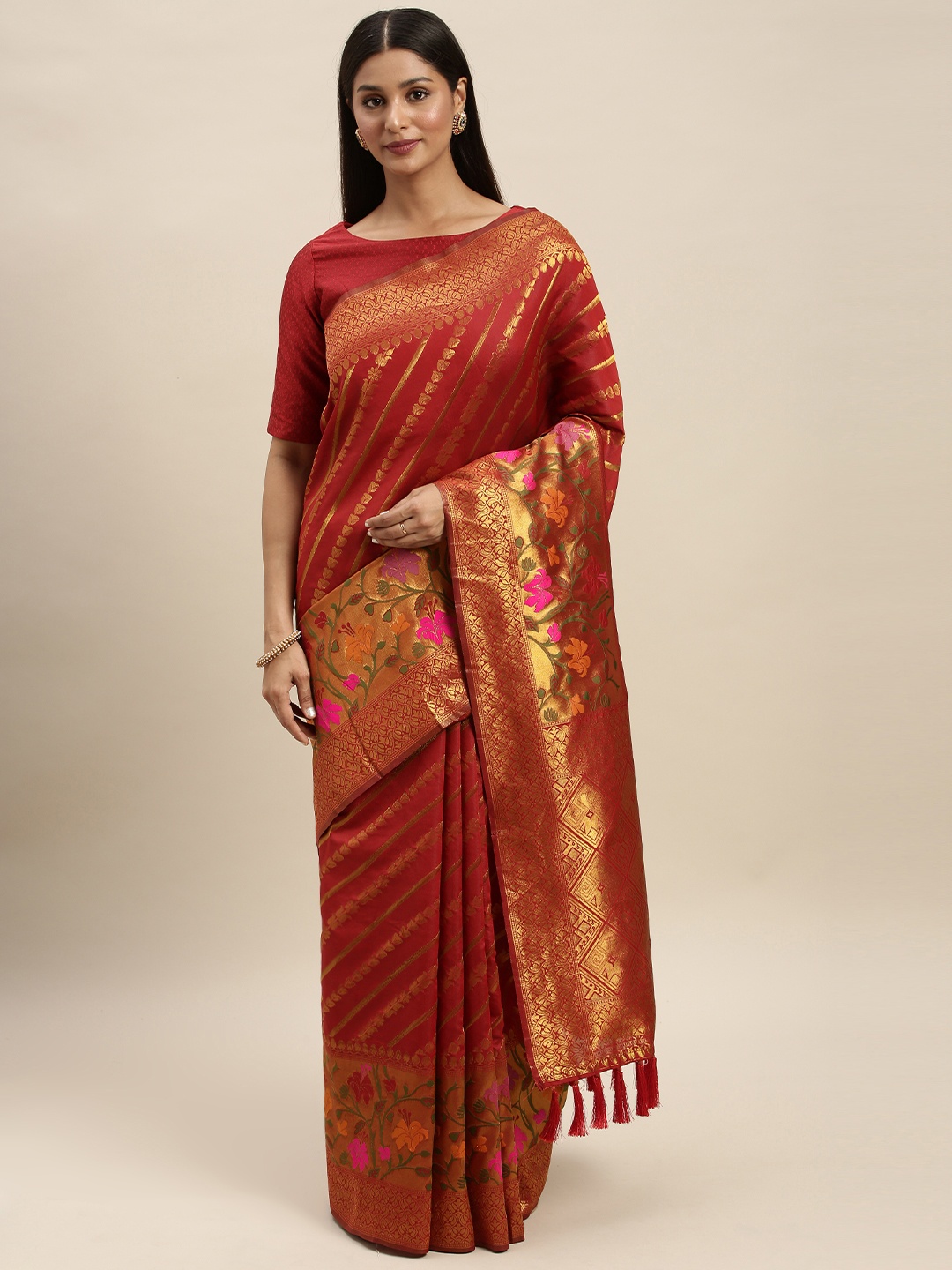 

VASTRANAND Red & Gold-Toned Silk Cotton Woven Design Banarasi Saree