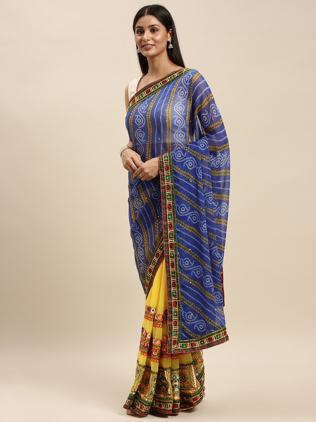 

VASTRANAND Yellow & Green Pure Georgette Embroidered Bandhani Saree