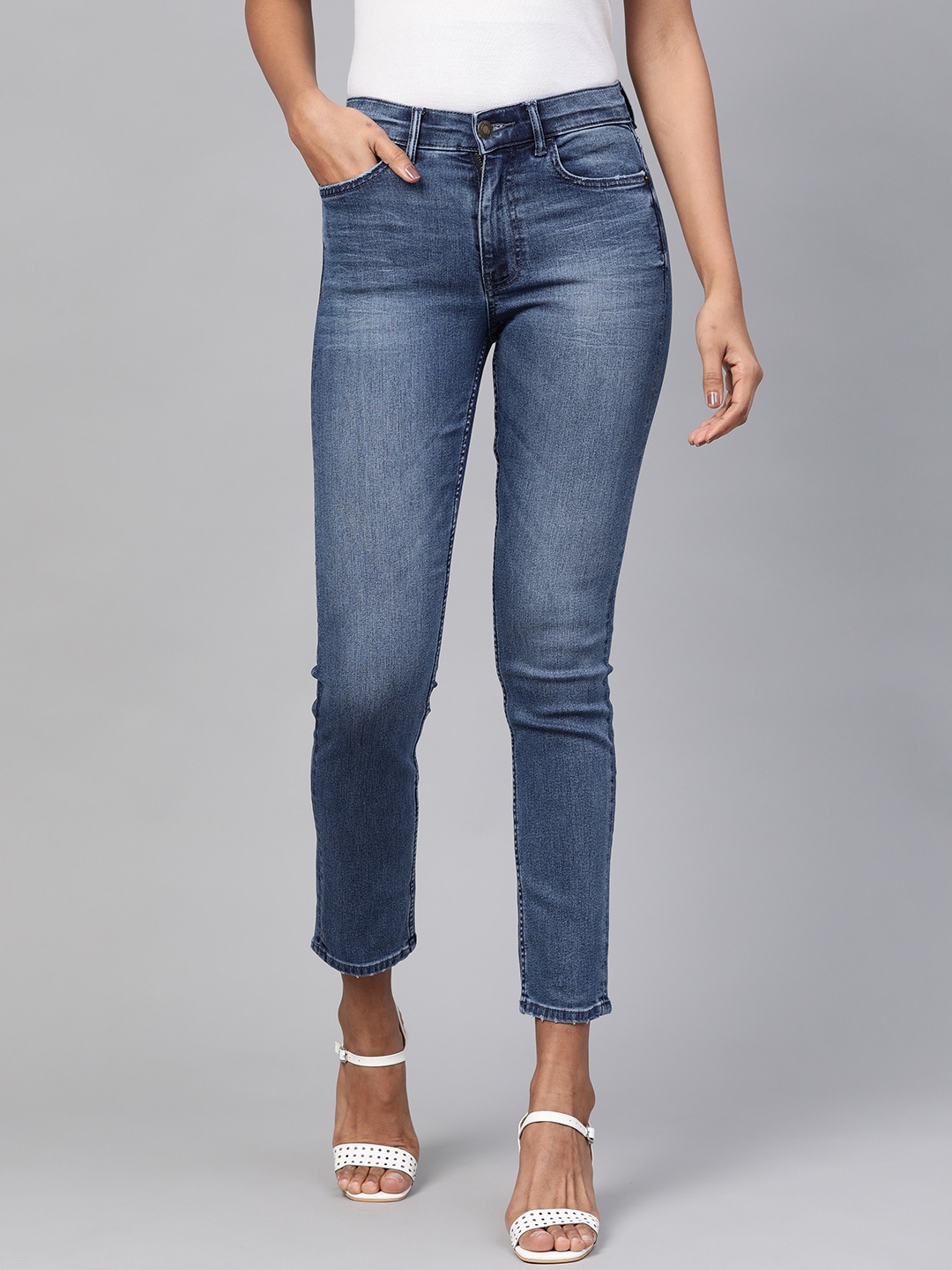 

Marks & Spencer Women Blue The Lily Slim Fit Mid-Rise Clean Look Cropped Stretchable Jeans