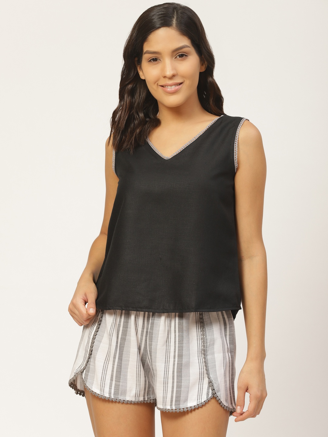 

pinwheel Women Black & White Solid Night Suit