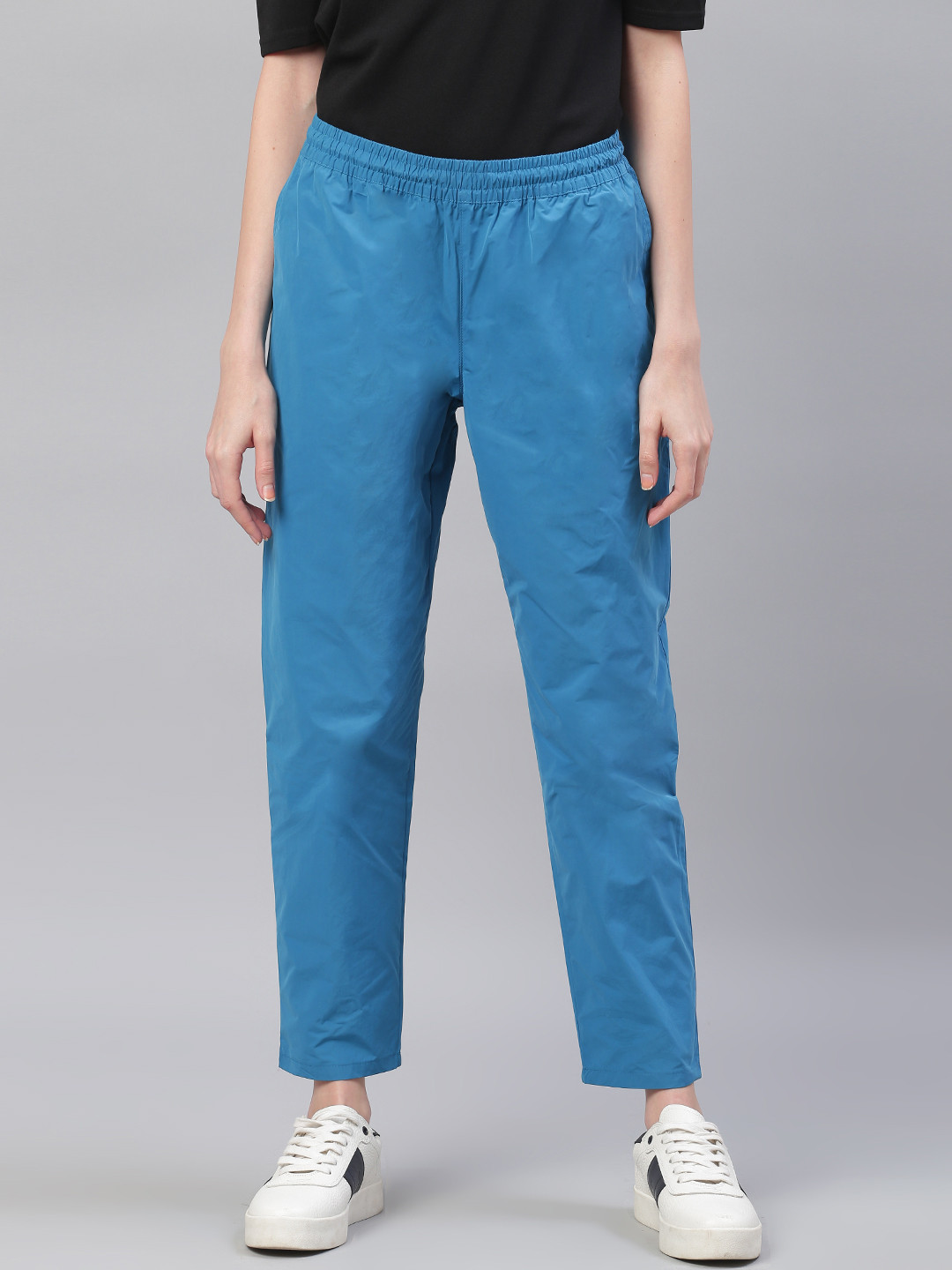 

Bhaane Women Blue Loose Fit Solid Suede Finish Regular Trousers
