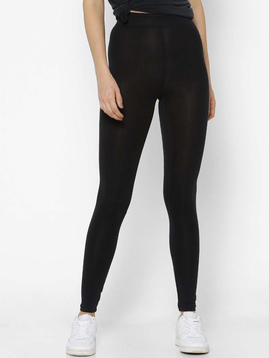 

FOREVER 21 Women Black Solid Ankle-Length Leggings
