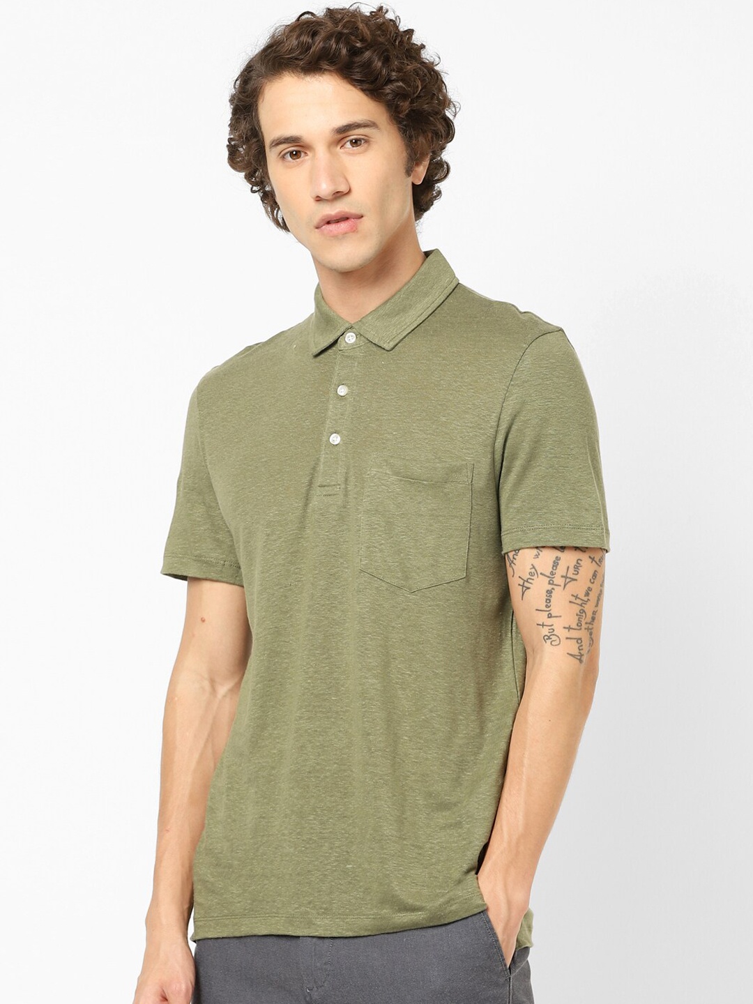 

Celio Men Olive Green Solid Polo Collar T-shirt