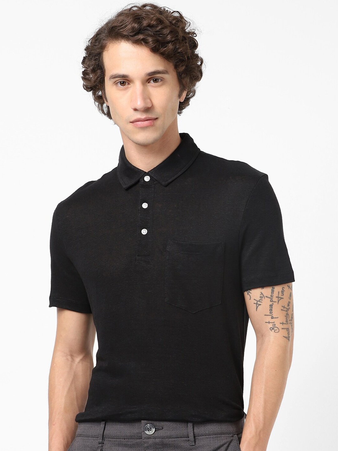 

Celio Men Black Solid Polo Collar T-shirt