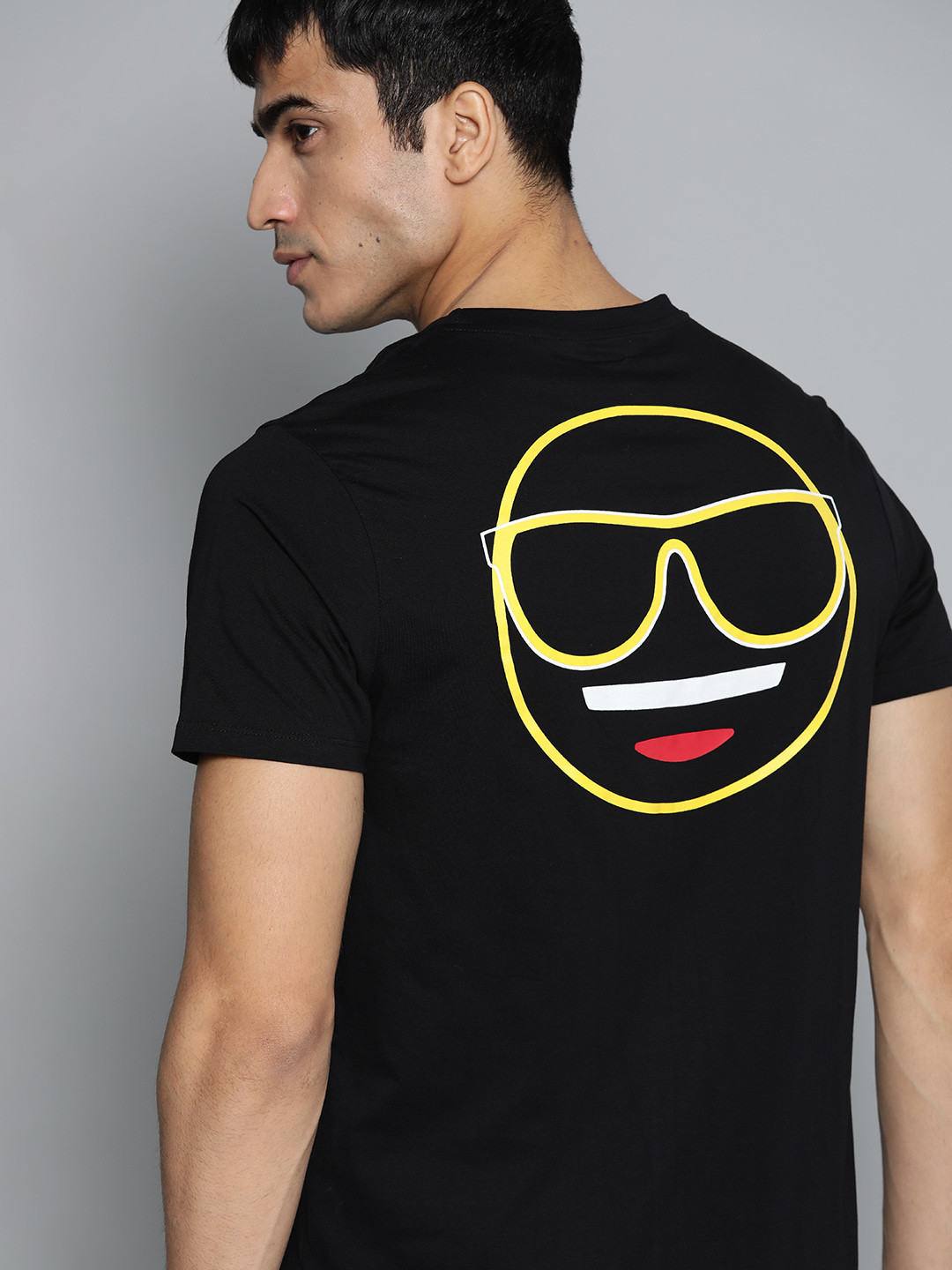 

Kook N Keech Emoji Men Black Printed Back Round Neck Pure Cotton T-shirt