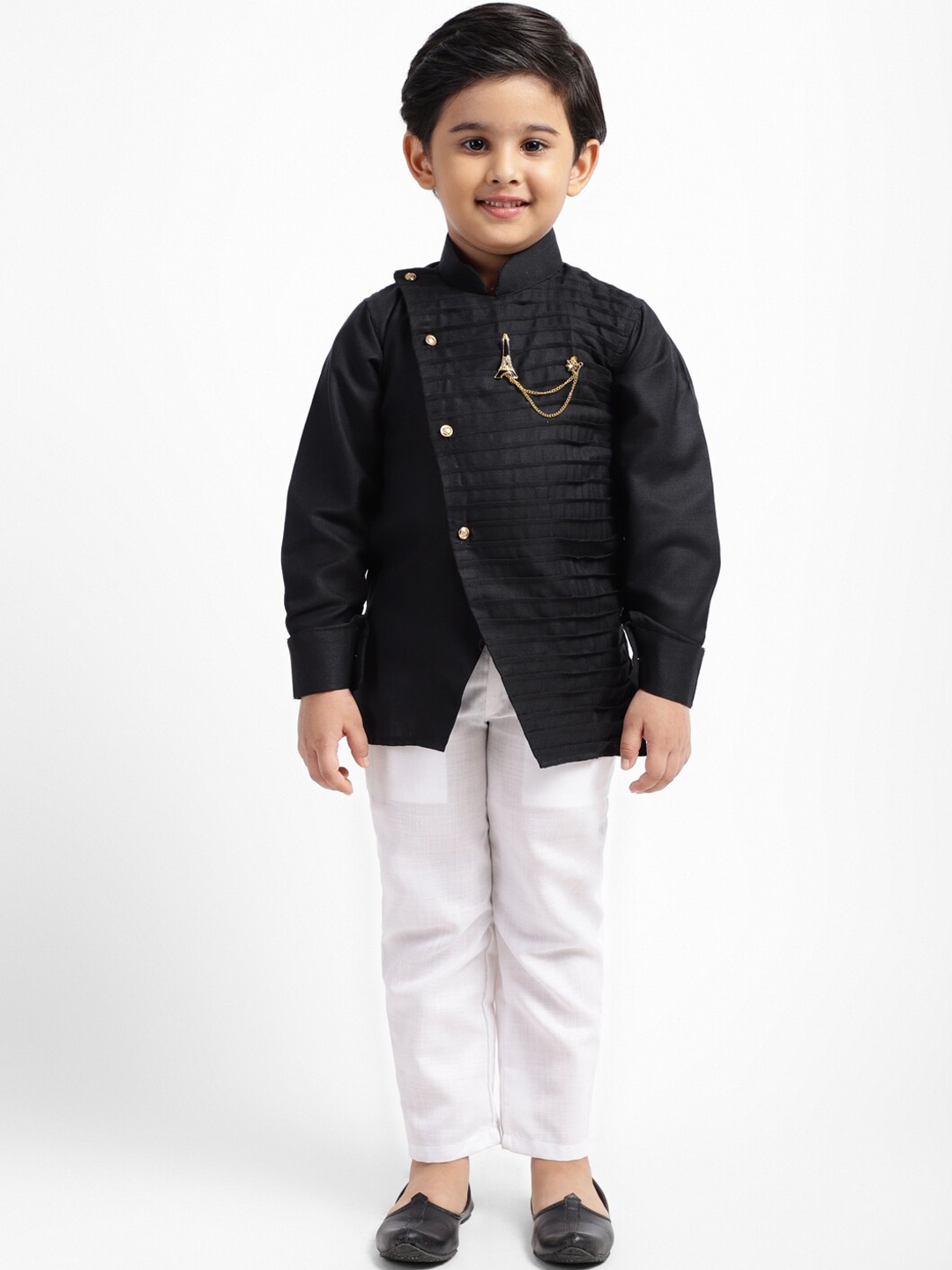 

ahhaaaa Boys Black & White Solid Kurta with Pyjamas