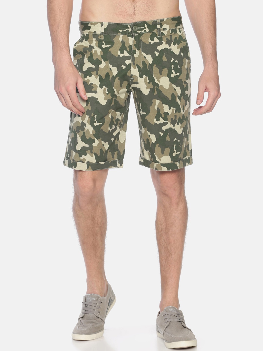 

IVOC Men Green & Beige Camouflage Printed Slim Fit Regular Shorts