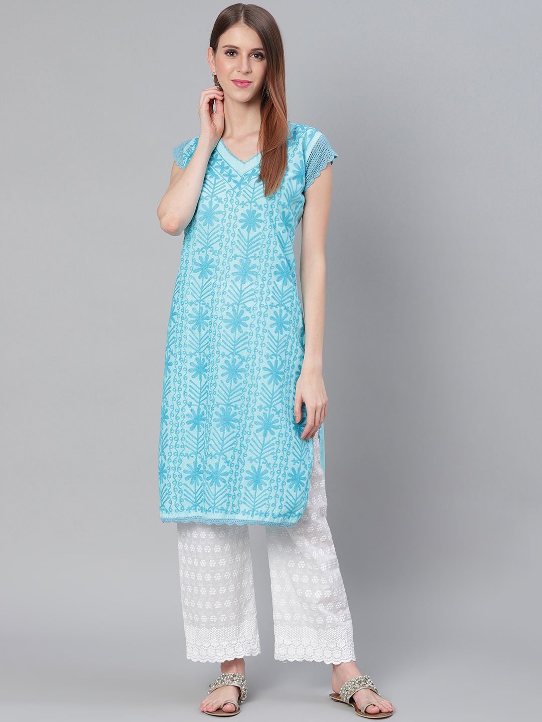 

Saadgi Women Blue Aari Embroidered Handloom Straight Kurta