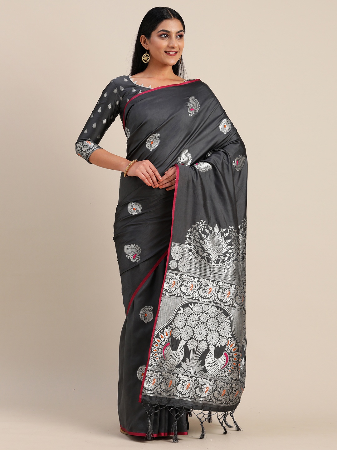 

Mitera Charcoal Grey & Silver-Toned Silk Blend Woven Design Kanjeevaram Saree