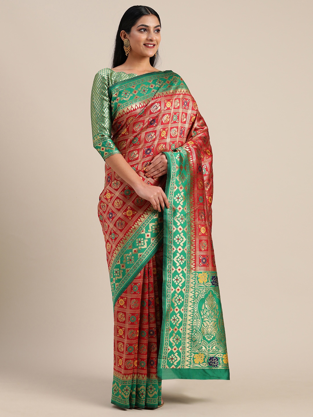 

Mitera Maroon Silk Blend Woven Design Kanjeevaram Saree
