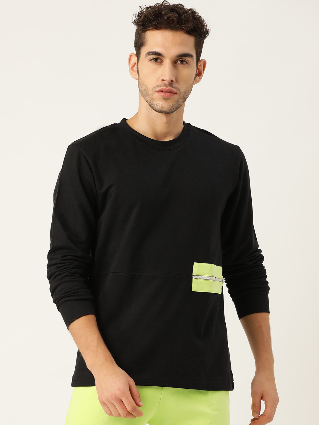 

Besiva Men Black Solid Zip Detail Sweatshirt