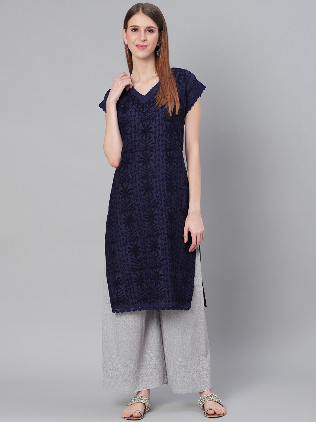 

Saadgi Women Navy Blue Aari Embroidered Handloom Straight Kurta