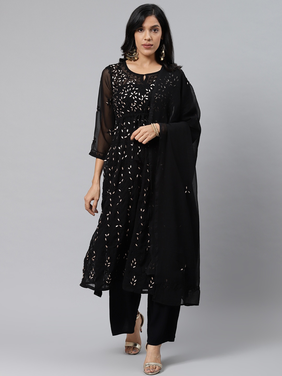 

Saadgi Women Black & Golden Handloom Chikankari Embroidered Anarkali Kurta With Dupatta