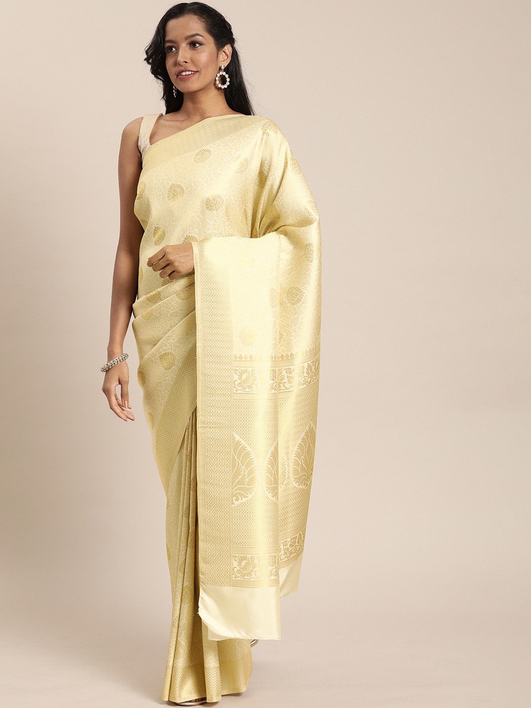 

Mitera White & Gold-Toned Silk Blend Woven Design Kanjeevaram Saree